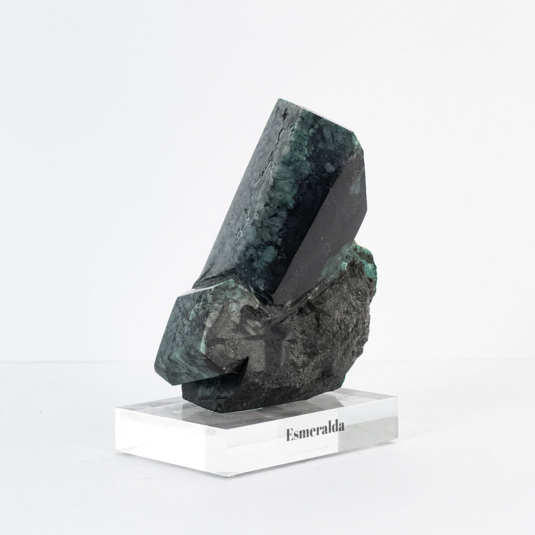 Pedra Esmeralda Extra na Base Acrílica 1,516 Kg (coleção)