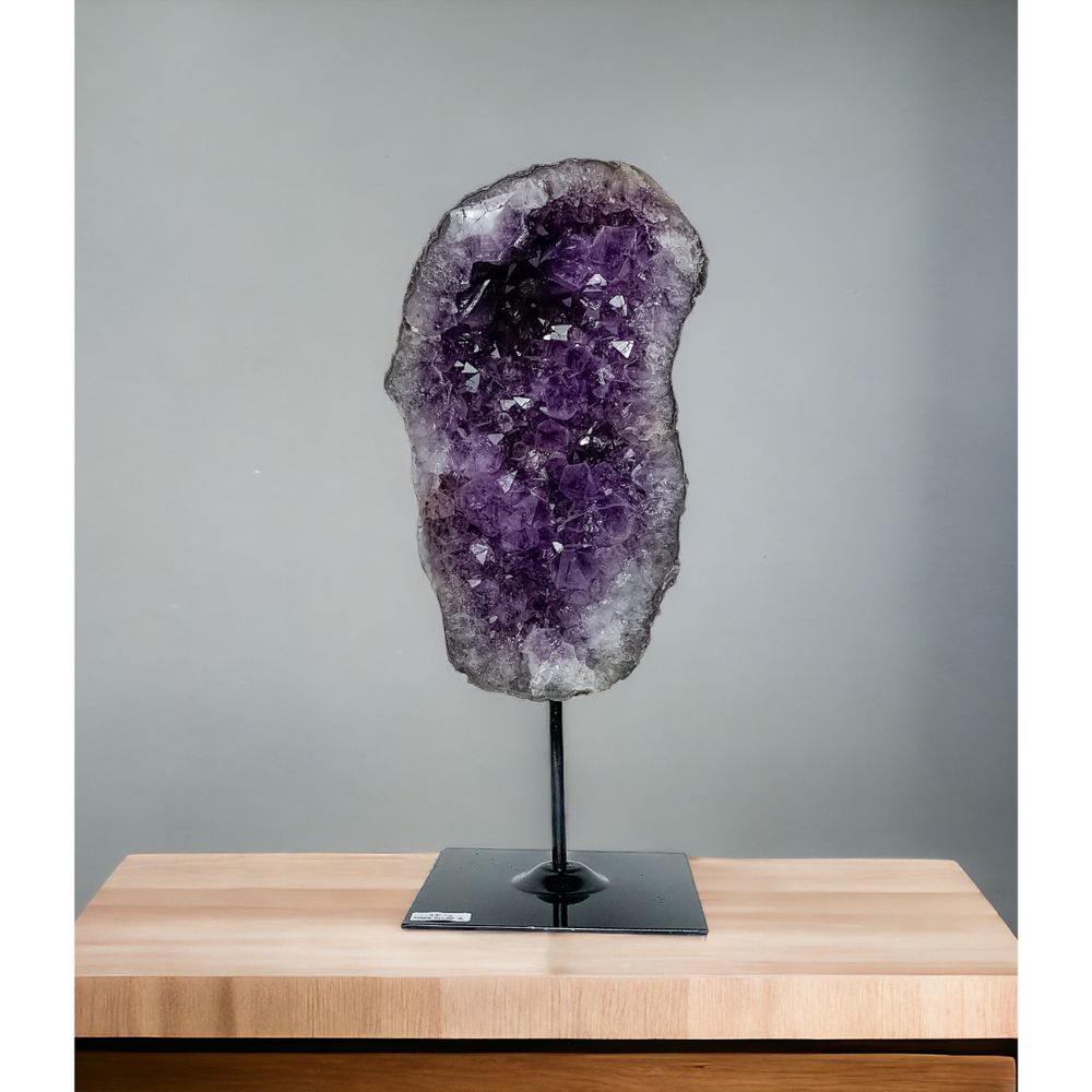 Extra Amethyst Druzy on Black Metal Base 4.430 Kg