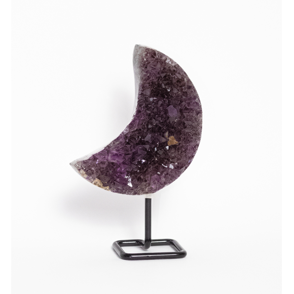 Lune Druse d'Améthyste avec Inclusion de Rutile sur Base 500 Grammes
