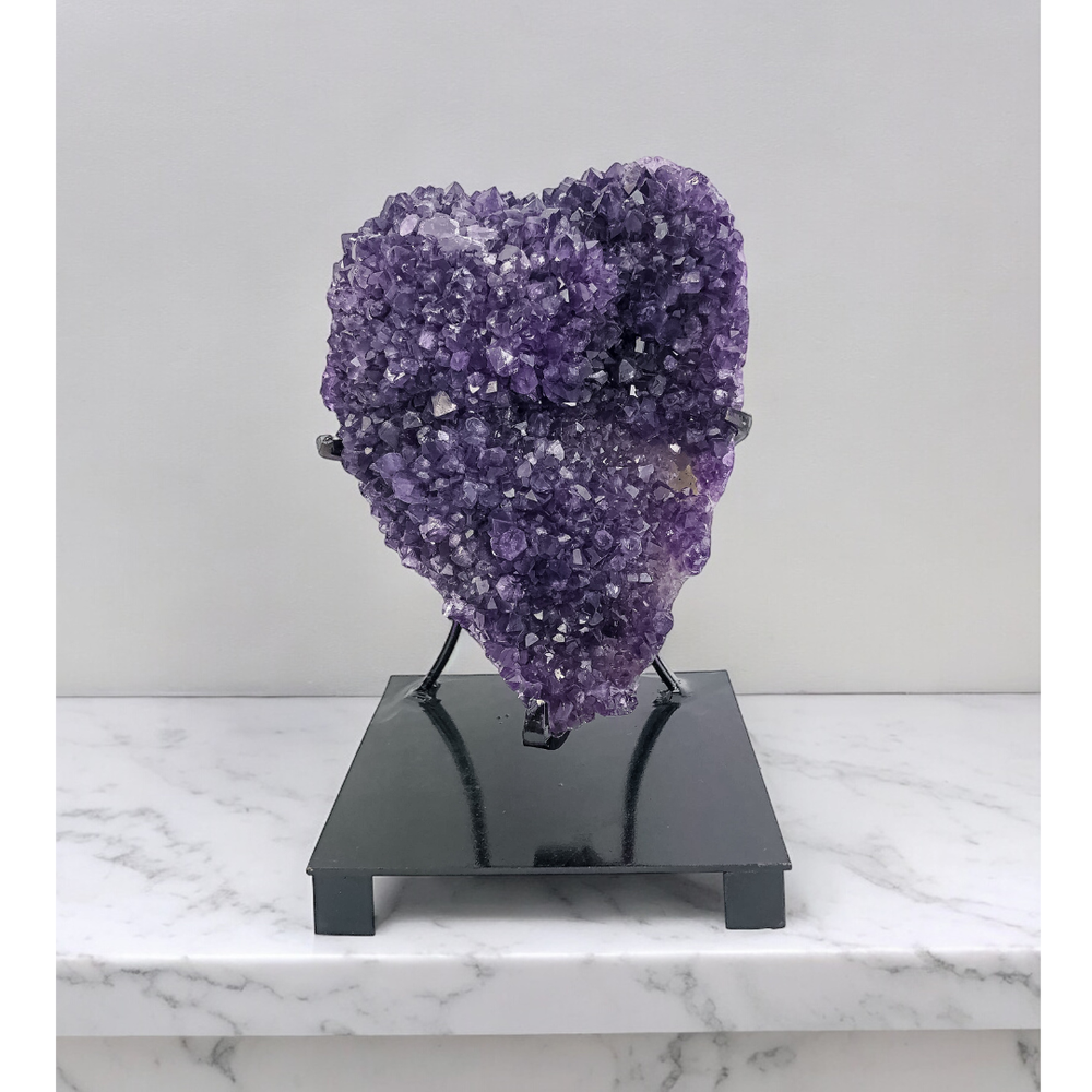 Uruguayan Amethyst Druzy on Black Metal Base 3.800 Kg