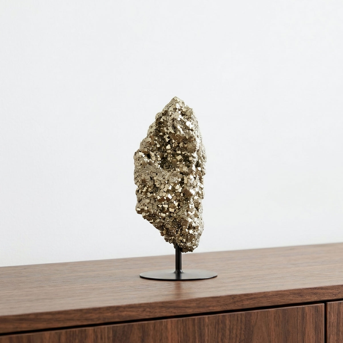 Pedra Pirita Cristalizada na Base Metal 1,187 kg
