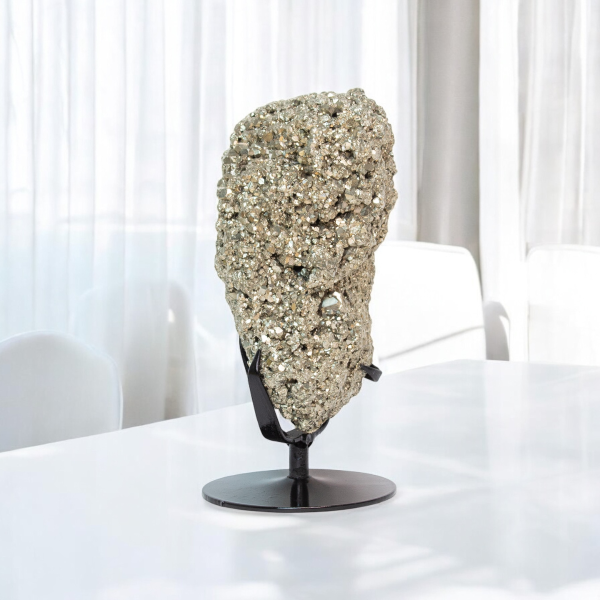 Pyrite sur Base en Métal Noir 2,430 Kg