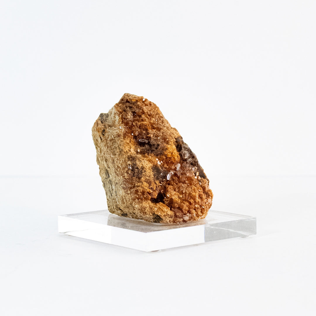Piedra Granate Espesartita en Base Acrílica 510 gramos