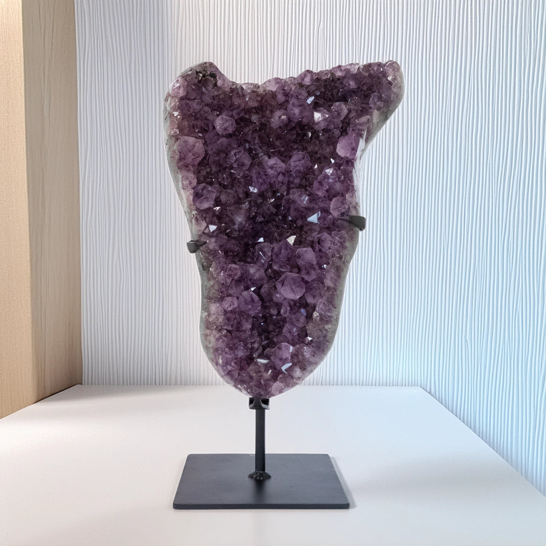 Bahia Amethyst Druzy on Matte Black Metal Base 11.850 kg